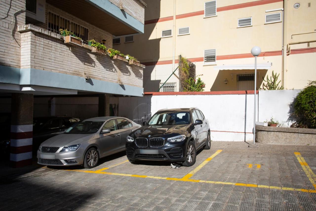 Borbolla Sevilla Urban - Parking المظهر الخارجي الصورة