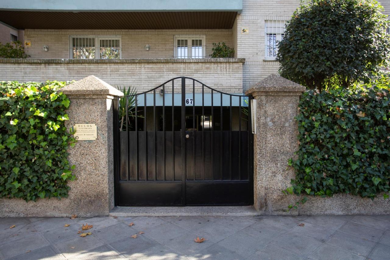 Borbolla Sevilla Urban - Parking المظهر الخارجي الصورة